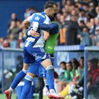 Andoni López celebra el primer gol de la Deportiva ante el Zamora CF en El Toralín.