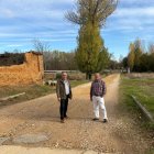 El alcalde de Astorga, José Luis Nieto, en el Camino en Murias de Rechivaldo.