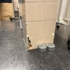 Azulejos en mal estado en el centro de salud de Cistierna.