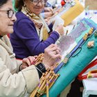 Encuentro de bolilleras en Navatejera.