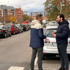 El portavoz del PP, David Fernández, en el barrio de la Universidad.