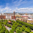 El corazón histórico de León (México) combina la traza urbana colonial con un vibrante dinamismo contemporáneo