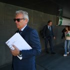 El abogado del presidente de la Diputacion de Almería, Javier Aureliano García, Joaquin Monterreal y el del vicepresidente de la diputación Fernando Giménez, Basilio Casanova , a su llegada a los juzgados de la Ciudad de la Justicia de Almería.