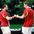 Los españoles Marcel Granollers y Pedro Martínez durante el partido ante Tomas Machac y Jakub Mensik, de República Checa, este jueves en Bolonia. EFE/EPA/ELISABETTA BARACCHI.