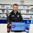 Fernando Estévez, ayer en conferencia de prensa en El Toralín.