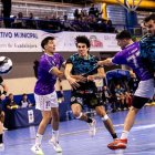 El Ademar llega a la cita europea de este martes tocado tras empatar contra el colista Guadalajara el pasado fin de semana.