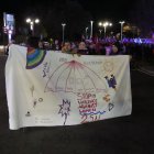 Alrededor de 300 personas se suman a la manifestación del 25-N en León.