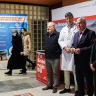 Presentación de la campaña en el Hospital de León.  Información en el suelo del hall del Hospital de León.