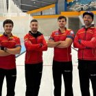 Eduardo de Paz Cureses, a la izquierda, con sus compañeros Vez, Shaw y Luis Gómez.