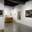 Algunas de las obras de Eduardo Arroyo en la exposición que puede verse en la Galería Ármaga.