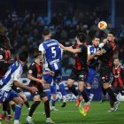 La SD Ponferradina no pudo empezar con buen pie el cambio de entrenador en su banquillo y cayó en el Toralín ante el Arenas por 1-2.