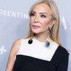 Carmen Lomana durante su asistencia a un evento en la capital, donde volvió a destacar por su elegancia y su estilo inconfundible