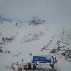 Esquiadores en el sector de Cebolledo, la mañana de este viernes.