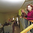 La concejala Alexandra Rivas y la directora de Mago Chalupa, Ana Dacosta.