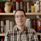 Carlos Barros presenta 'Estatuas en la nieve'.