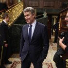 El presidente del Partido Popular, Alberto Núñez Feijóo, durante una sesión de control al Gobierno, en el Congreso de los Diputados, a 10 de diciembre de 2025, en Madrid (España). 