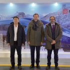 Puente en su visita a la compañía Changchun Railway Vehicles, en China, ayer.