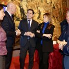 Diez y Mañueco, en el centro, firmaron el acuerdo de colaboración