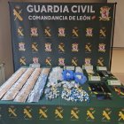 Material decomisado durante la operación.
