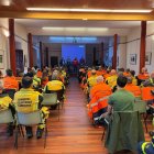 La Junta forma a más de 400 efectivos para reforzar la defensa frente a incendios en la interfaz urbano-forestal.
