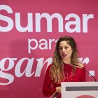 La coordinadora general de Sumar, Lara Hernández, durante la conferencia política de Sumar, en el Colegio Oficial de Aparejadores y Arquitectos Técnicos de Madrid, a 22 de noviembre de 2025, en Madrid (España). 