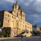 La colegiata de Santa María es uno de los grandes símbolos patrimoniales de Villafranca del Bierzo y del Camino de Santiago.