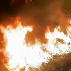 Imagen de archivo del incendio de un contenedor en León.