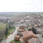 Vista de parte del pueblo de Almanza.