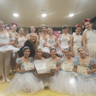 Los pacientes de Pediatría del Caule reciben sus 'cartas encantadas'.