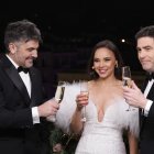 La cantante Chenoa y el dúo Estopa han presentado las campanadas en La 1. EFE/RTVE -SOLO USO EDITORIAL/SOLO DISPONIBLE PARA ILUSTRAR LA NOTICIA QUE ACOMPAÑA (CRÉDITO OBLIGATORIO)- NO VENTAS.