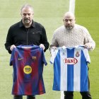 Hansi Flick y Manolo González posan antes del derbi.