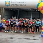 Momento previo a la salida de la novena edición de la San Silvestrín de Dehesas.