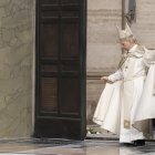 Imagen cedida por el Vaticano del cierre solemne de la Puerta Santa de la basílica de San Pedro. EFE/EPA/FRANCESCO AMMENDOLA/QUIRINALE PRESS OFFICE HANDOUT HANDOUT EDITORIAL USE ONLY/NO SALES.