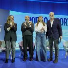 El presidente del Senado, Pedro Rollán (2i), la portavoz del GPP en el Congreso, Ester Muñoz (2d), la portavoz del GPP en el Senado, Alicia García (i), y el portavoz del PPE en el Parlamento Europeo, Esteban Gozález Pons (d), participan en la Mesa de Port.
