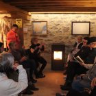 Un momento de la hila en el museo de la lana de Salamón.