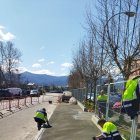 Operarios en una de las obras solicitadas en Ponferrada por la Línea Verde.