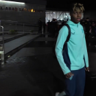 Nico Williams se dirige junto al equipo al Reino de León.