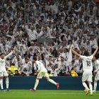 El Madrid celebra su segundo gol, obra de Asencio.