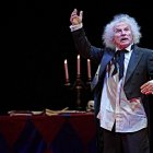 El artista en una actuación en la escena berciana.