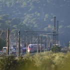 Zona del accidente ferroviario con los convoyes de trenes siniestrados donde continúan los trabajos de recuperación de los mismos. A 20 de enero de 2026, en Adamuz (Córdoba, Andalucía, España).