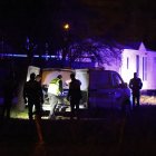 Momento en que el cadáver del hombre fue trasladado.