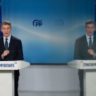 El presidente del Partido Popular, Alberto Núñez Feijoó, durante la rueda de prensa ofrecida este viernes en la sede del partido, en Madrid.