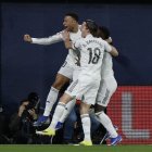 Mbappé celebra con sus compañeros uno de sus goles.