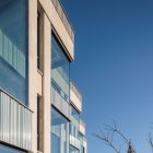 Oficinas con cristal de Tvitec-Cricursa y la catedral.