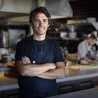 Nino Redruello es cocinero y está al frente de una docena de establecimientos.