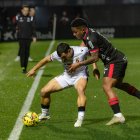 Lucas Ribeiro, que fue expulsado con roja directa en el minuto 76 por dura entrada sobre el local Matos, se convirtió en la referencia atacante de la Cultural en el Alfonso Murube.