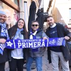 Aficionados del Deportivo de la Coruña en la plaza de San Martín
