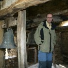 Eloy Algorri, durante una la visita a las obras de restauración de San Pedro de Montes en 2002.