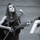 La polifacética Isamil9 se sube hoy al escenario de El Albéitar junto a Alberto de Gabriel.