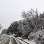 Carretera cubierta de nieve en El Bierzo, días atrás.